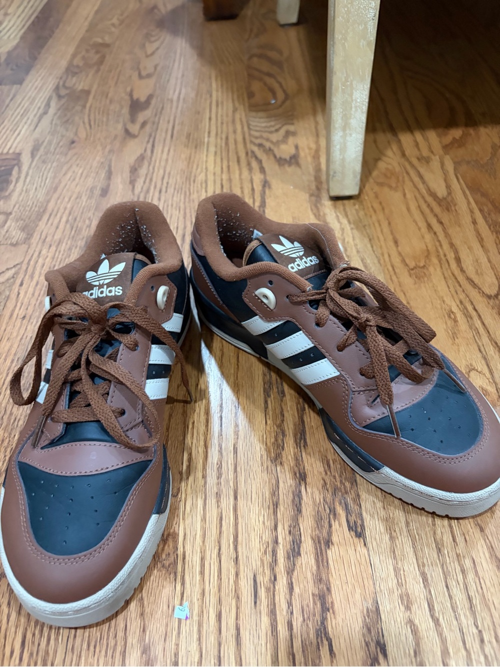 adidas Men’s Brown, Black and White Low-Top Sneakers